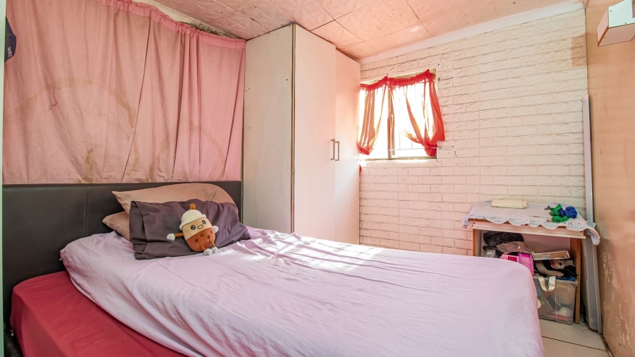 4 Bedroom Property for Sale in Wynberg Western Cape